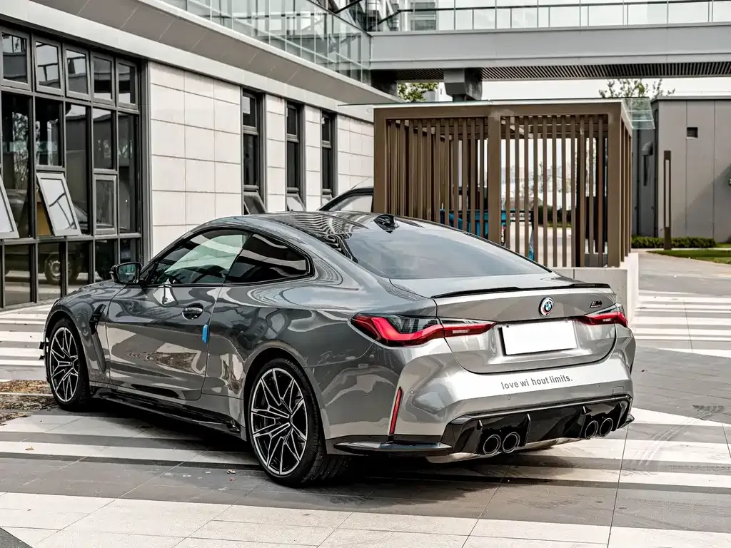 BMW M4 2023 из CN, фото 3