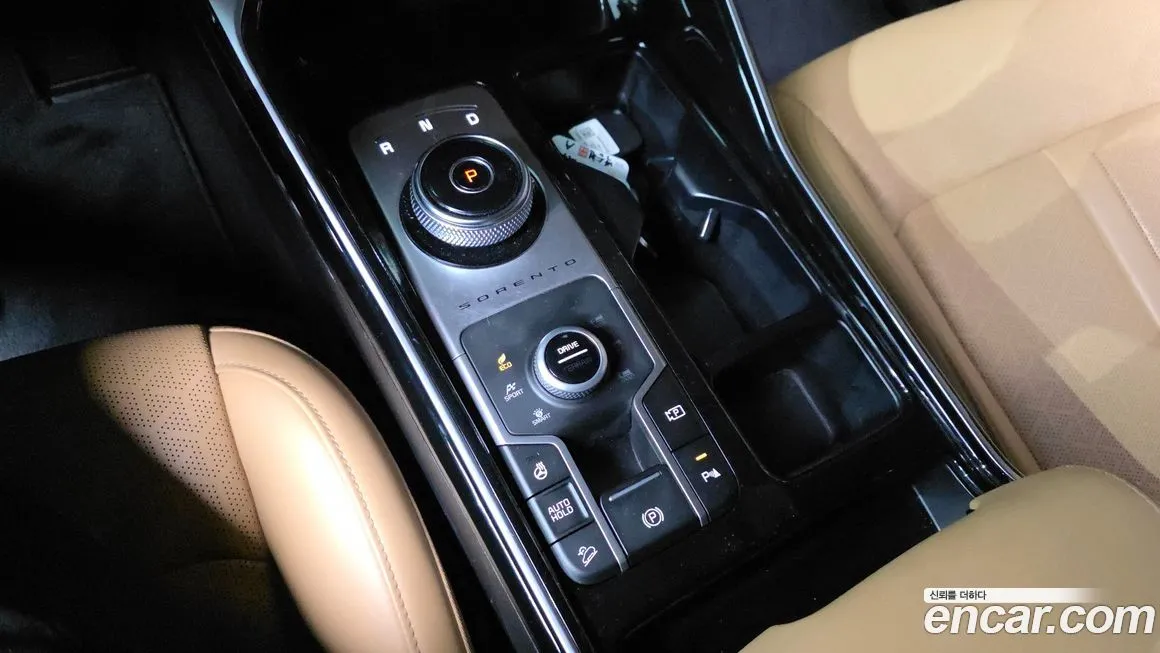 Kia Sorento — фото 9