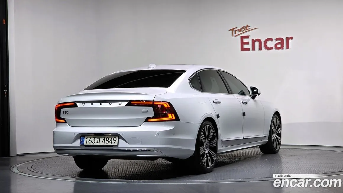 Volvo S90 — фото 2