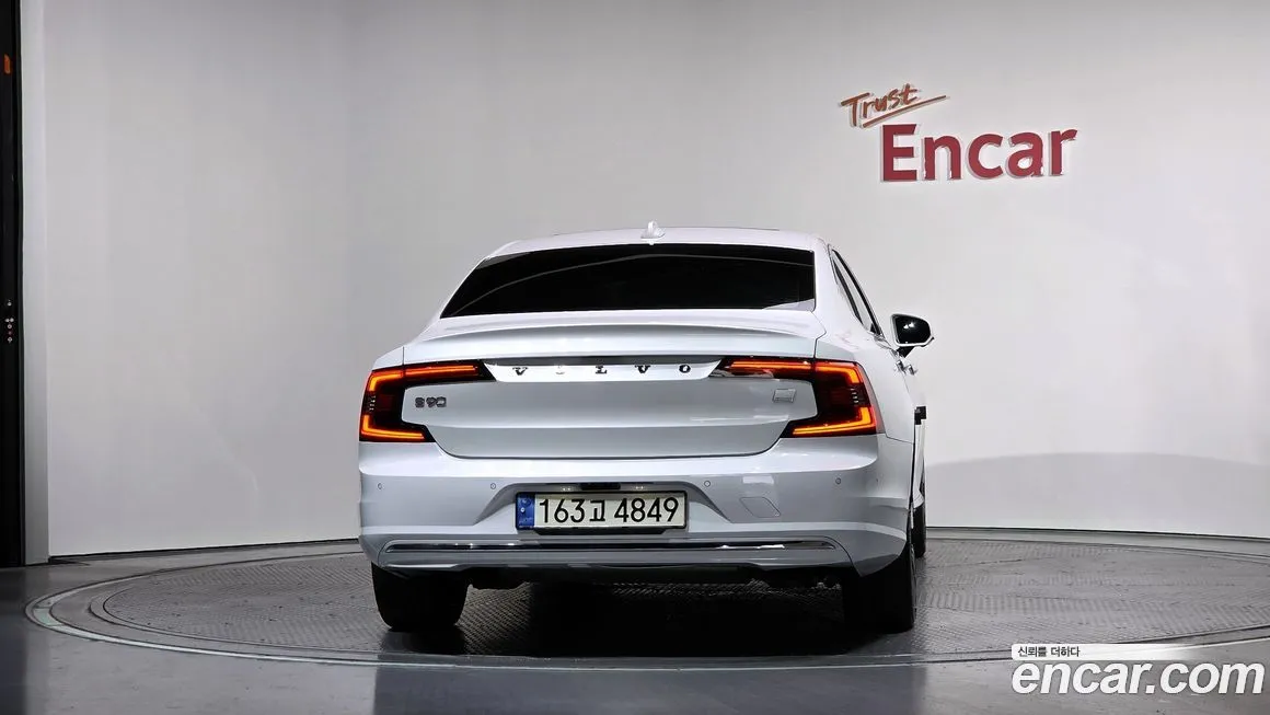Volvo S90 — фото 4