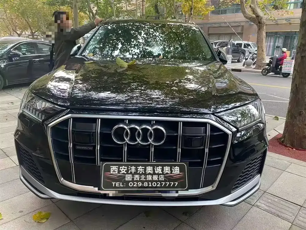 Audi Q7 — фото 2