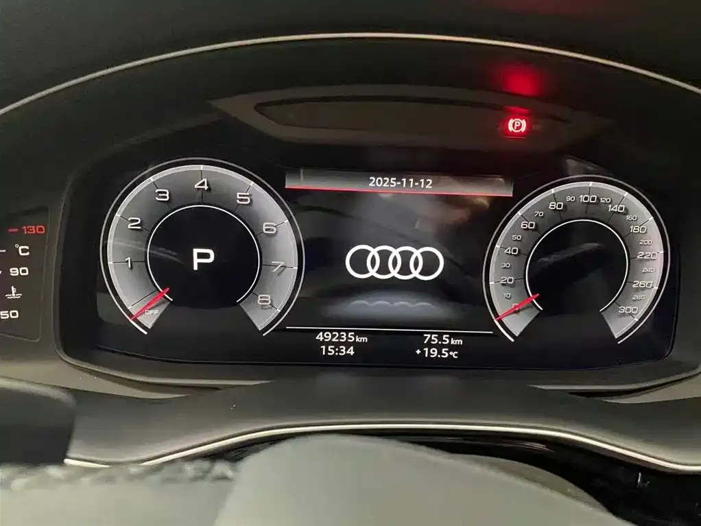 Audi Q7 — фото 7