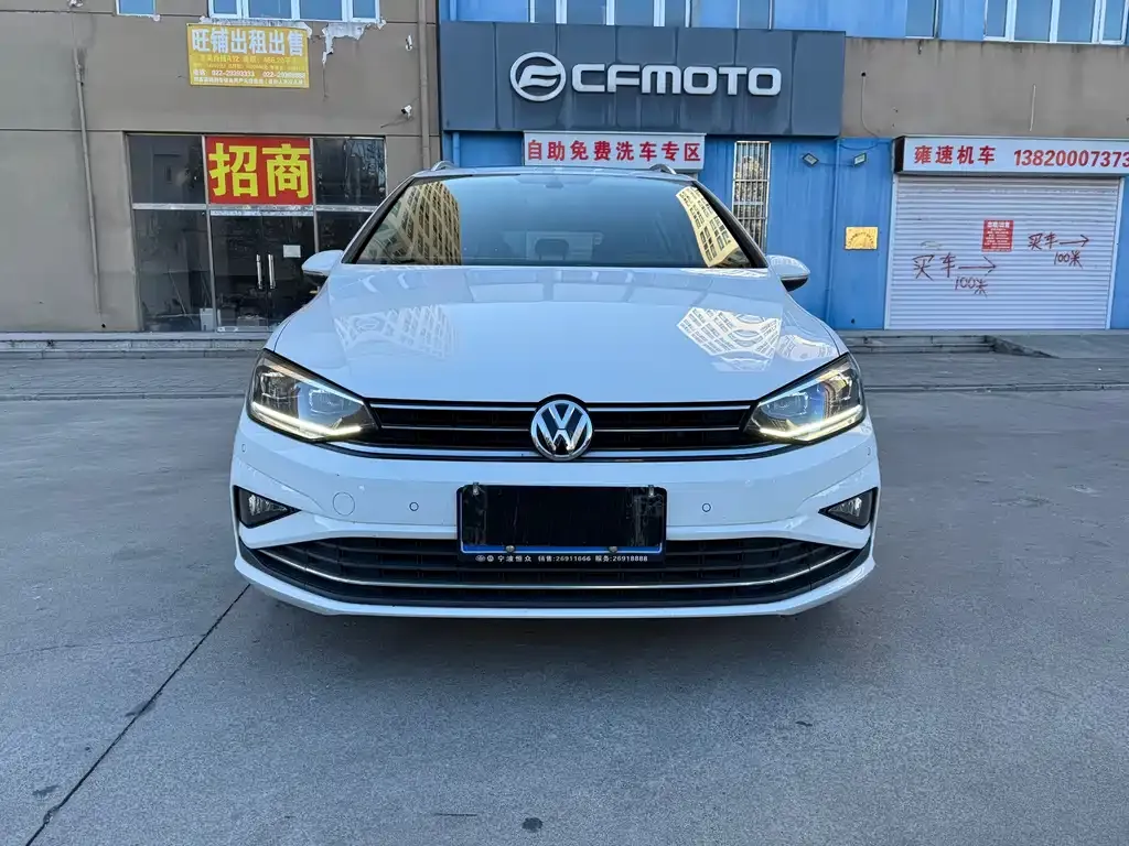 Volkswagen Golf Sportsvan 2021 из CN, фото 2
