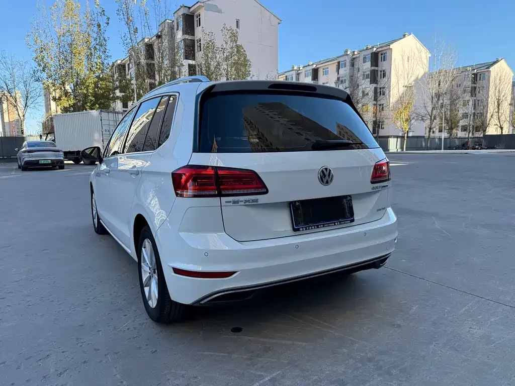 Volkswagen Golf Sportsvan 2021 из CN, фото 4