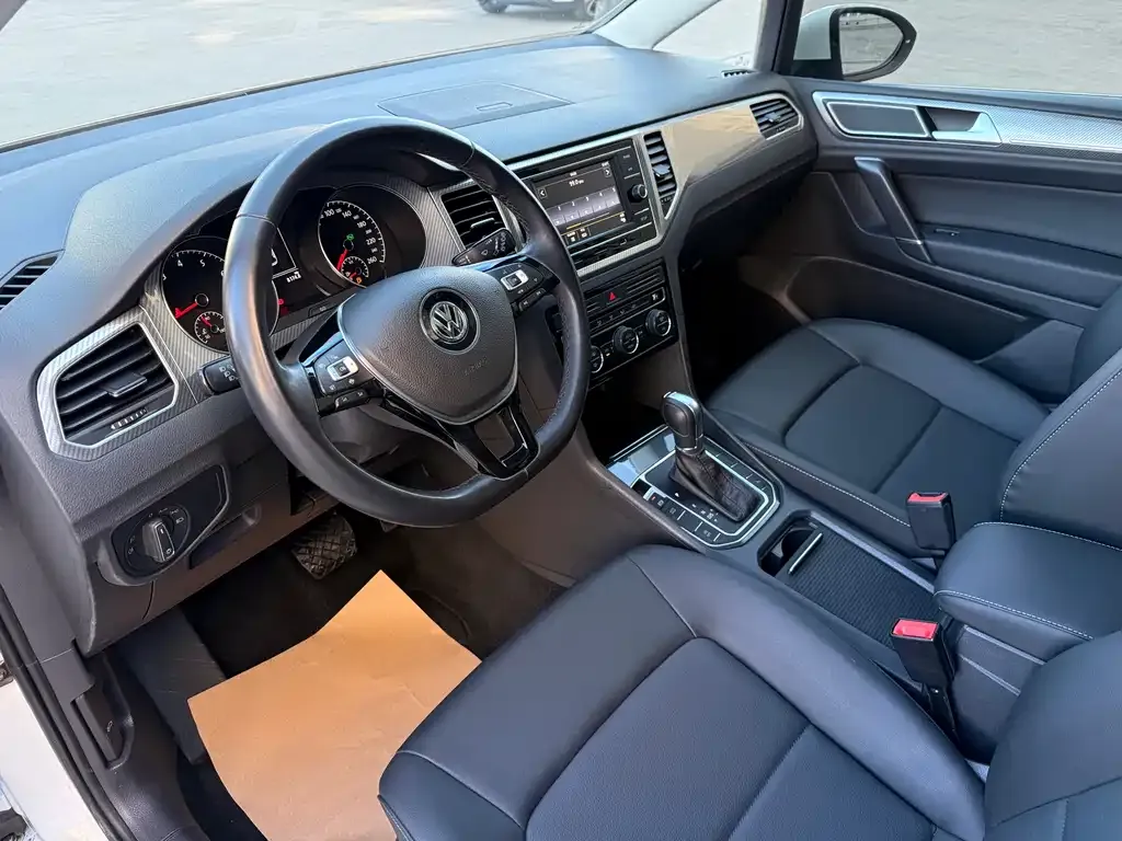 Volkswagen Golf Sportsvan 2021 из CN, фото 9