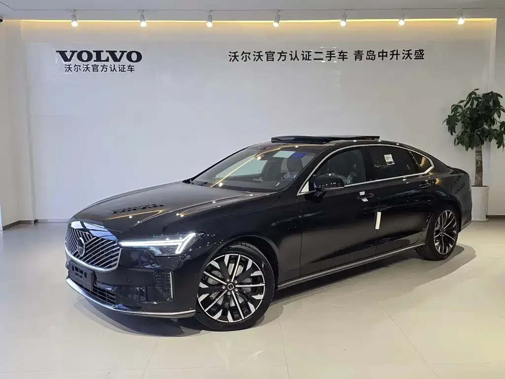 Volvo S90 2025 из CN, фото 1