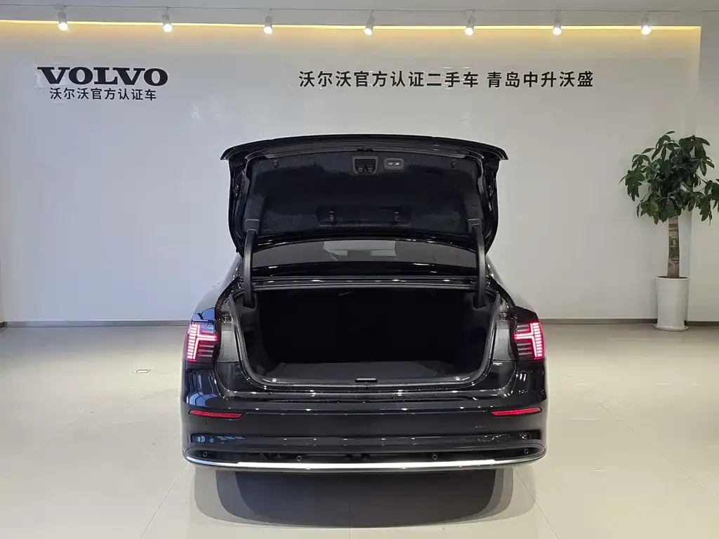Volvo S90 2025 из CN, фото 5