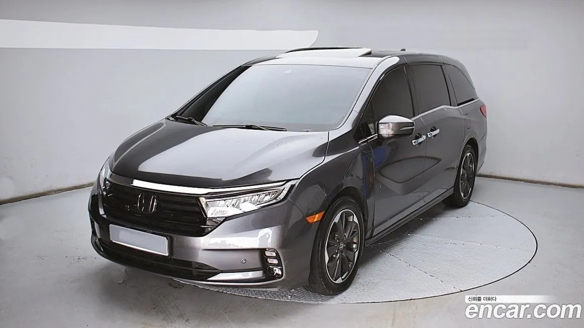 Honda Odyssey — фото 1