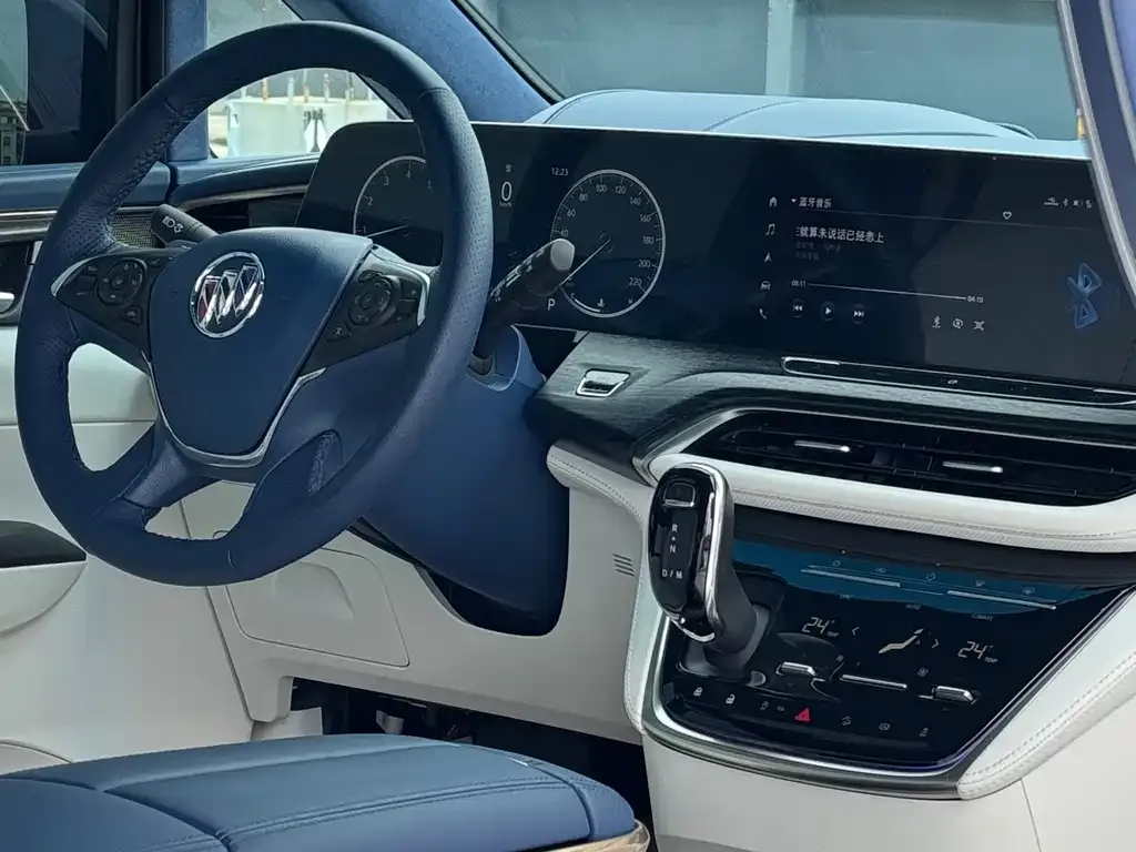 Buick GL8 2021 из CN, фото 10