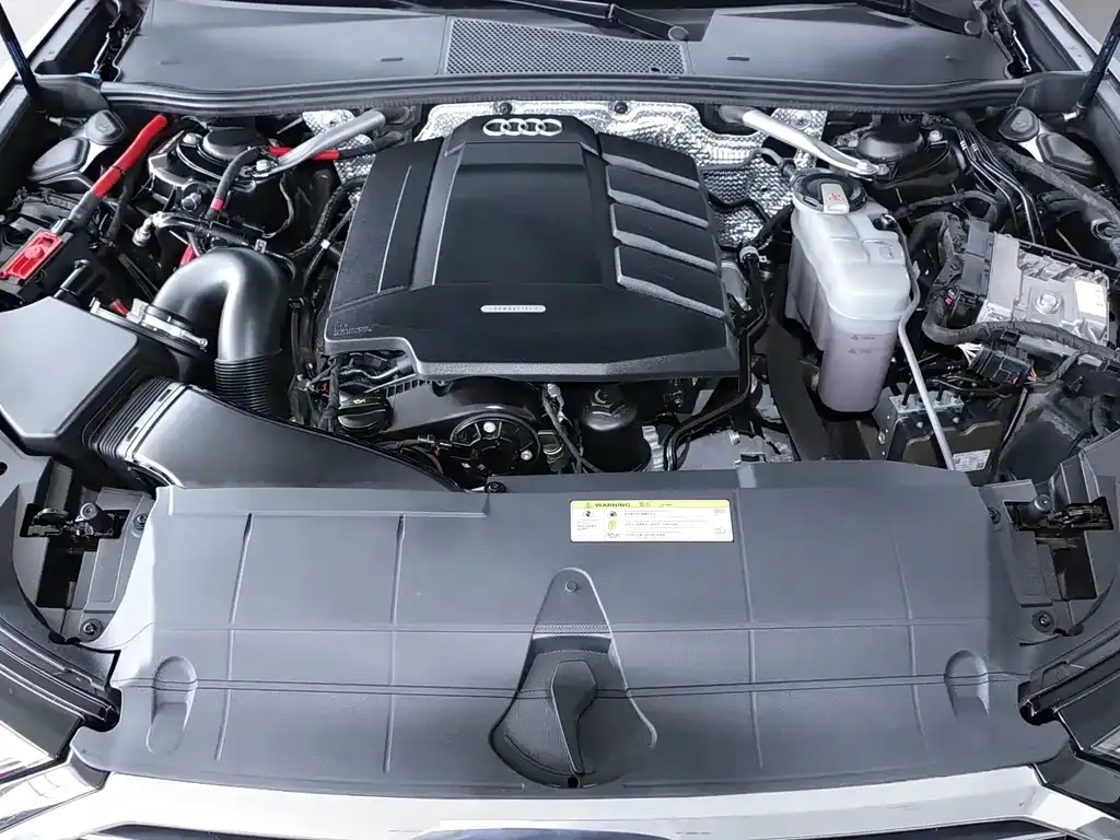 Audi A6L 2023 из CN, фото 9