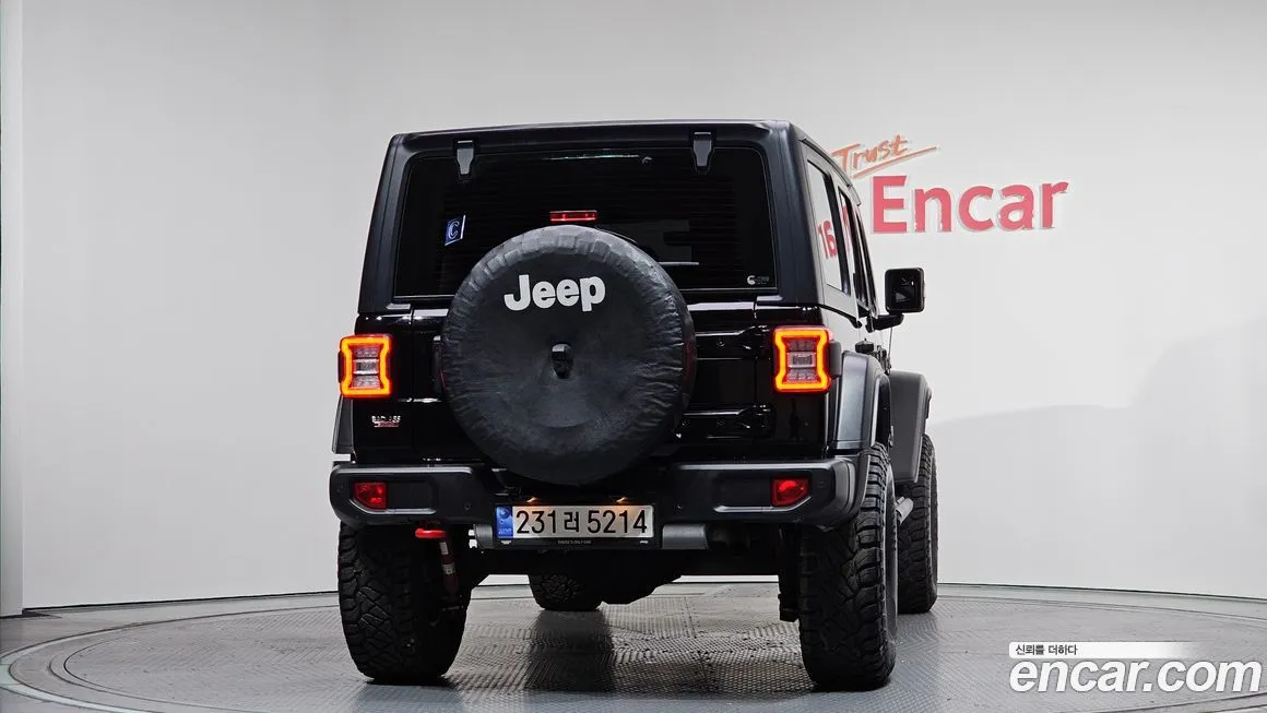Jeep Wrangler 2023 из KR, фото 4