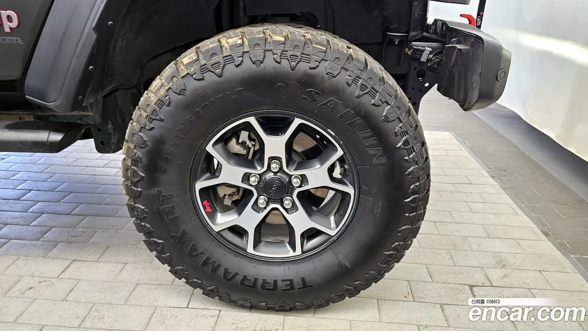 Jeep Wrangler 2023 из KR, фото 5