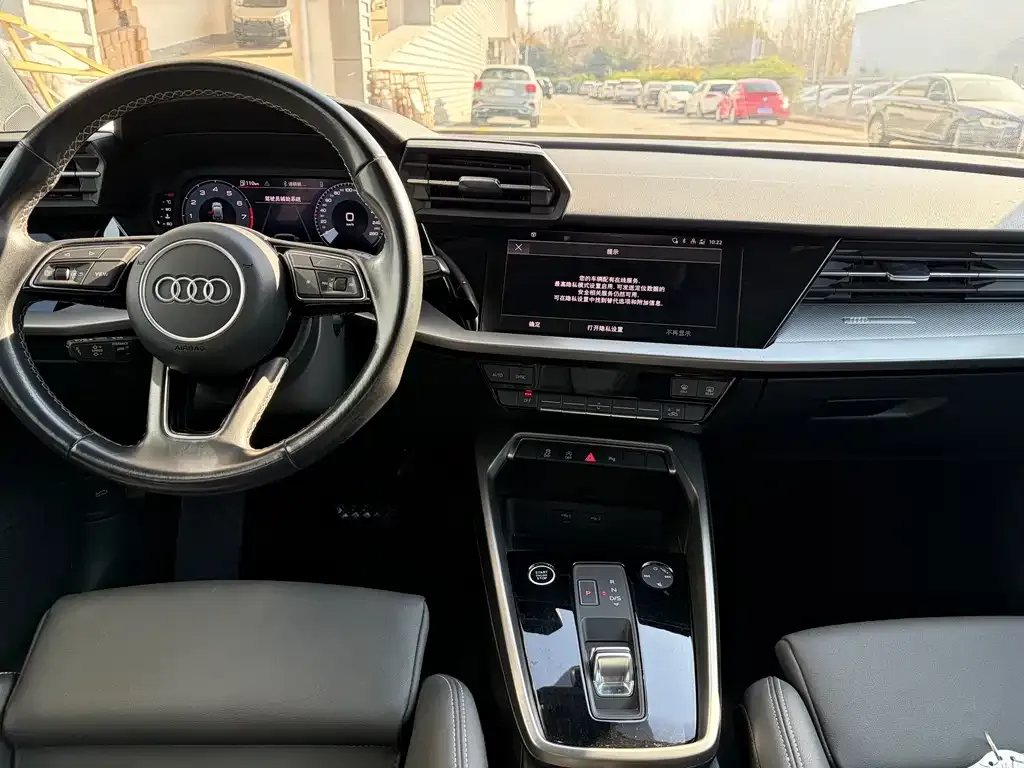 Audi A3 2023 из CN, фото 4