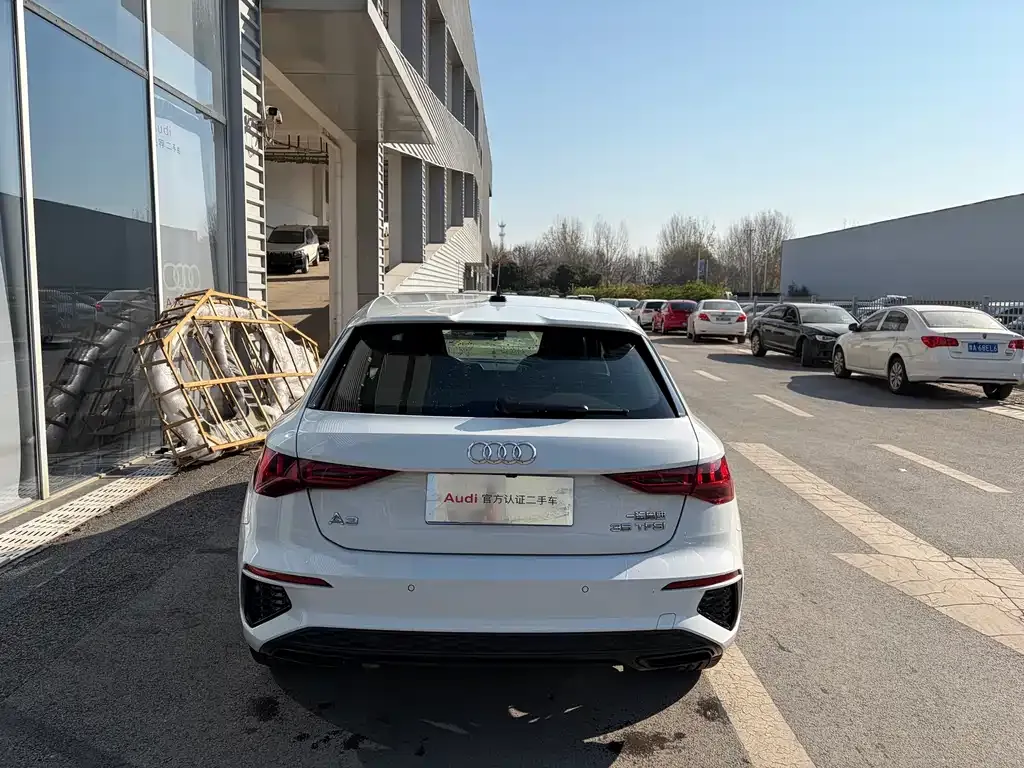 Audi A3 2023 из CN, фото 5