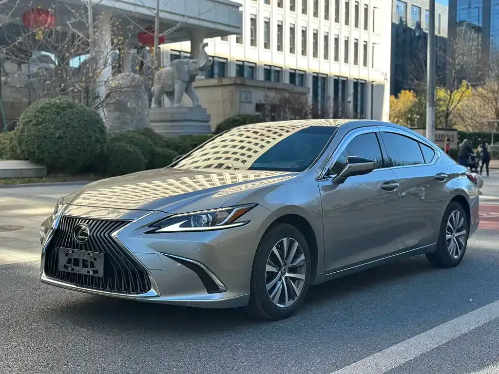 Lexus ES 2021 из CN, фото 1