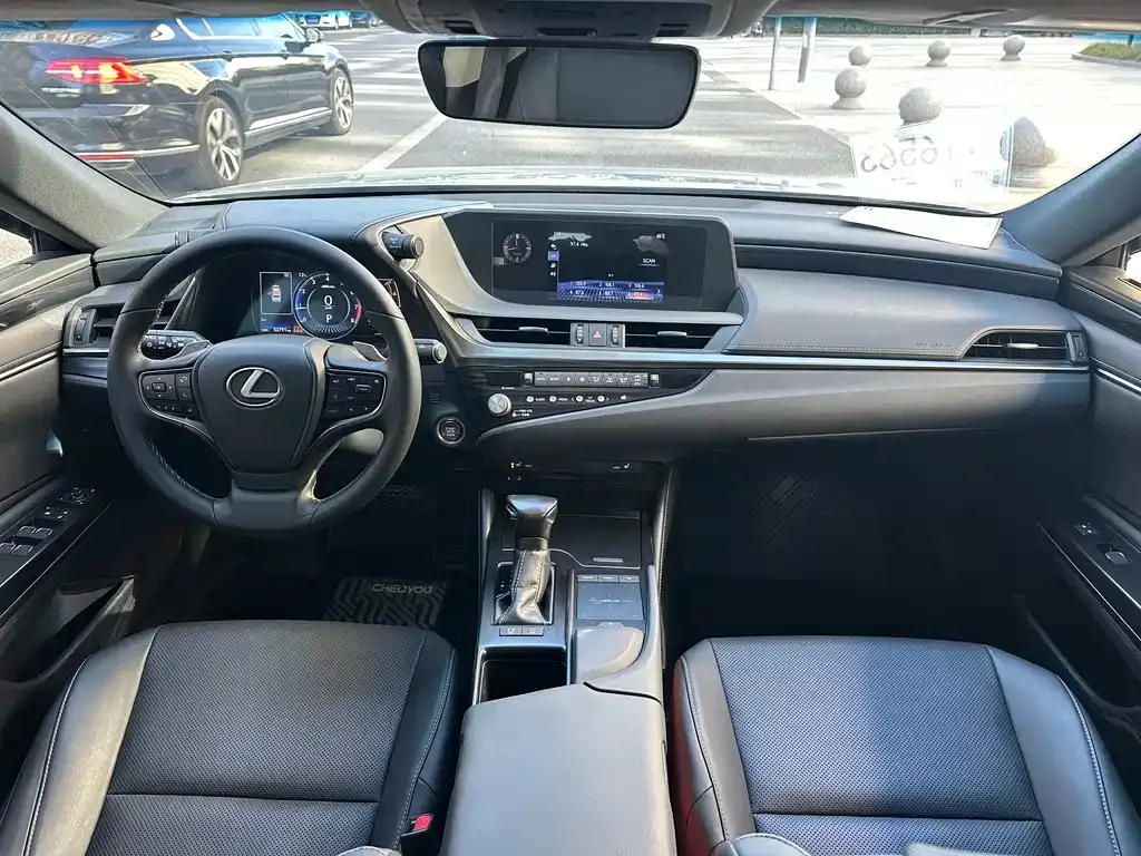 Lexus ES 2021 из CN, фото 8