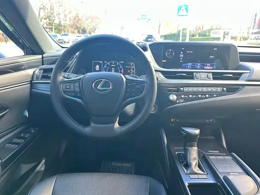 Lexus ES 2021 из CN, фото 9