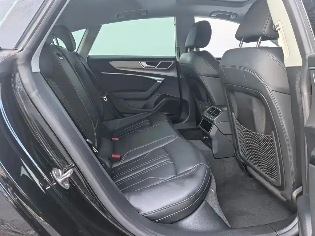Audi A7 2024 из CN, фото 6