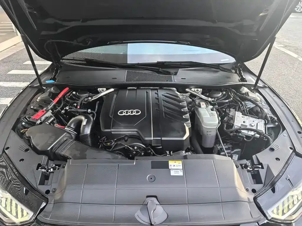 Audi A7 2024 из CN, фото 8