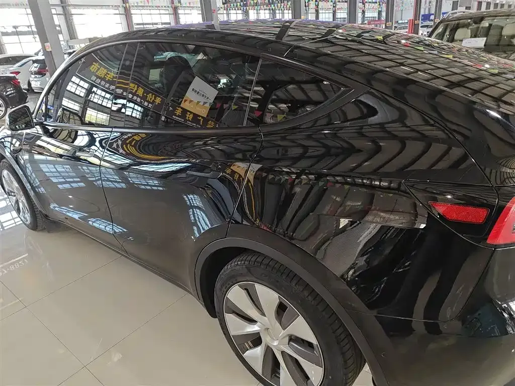 Tesla Model Y 2023 из CN, фото 5