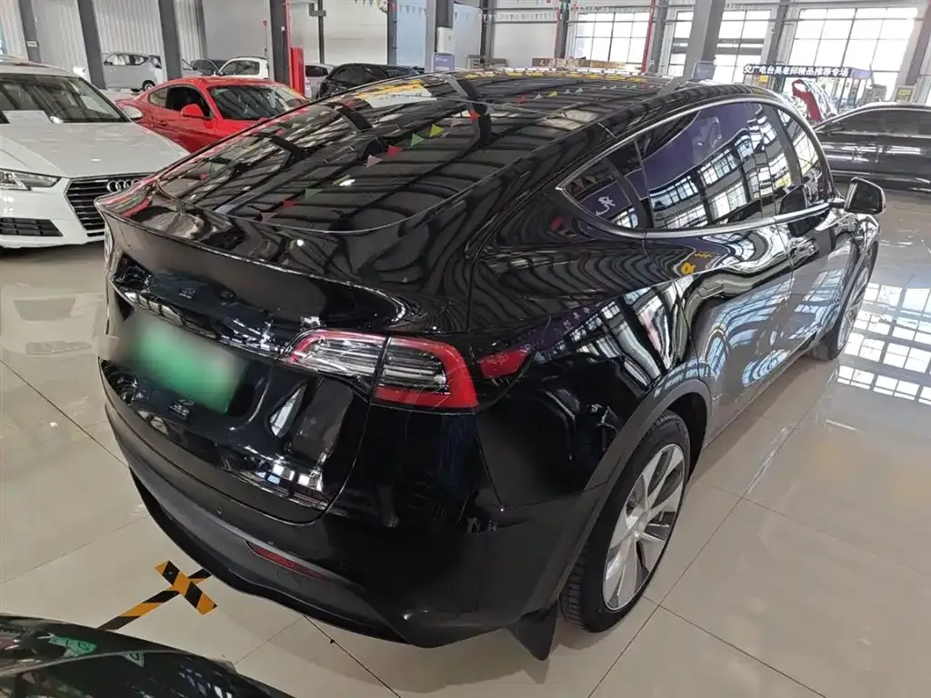 Tesla Model Y 2023 из CN, фото 7