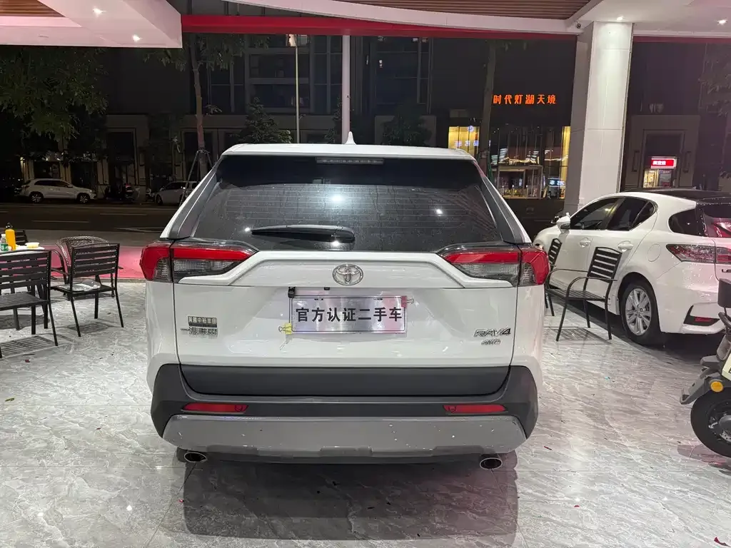 Toyota RAV4 2021 из CN, фото 8