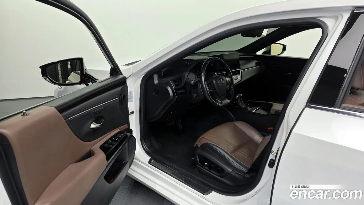 Lexus ES 2023 из KR, фото 10