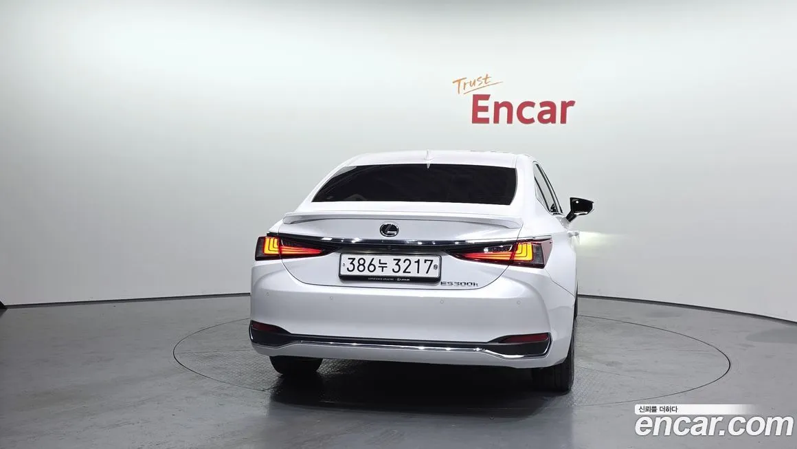 Lexus ES 2023 из KR, фото 4