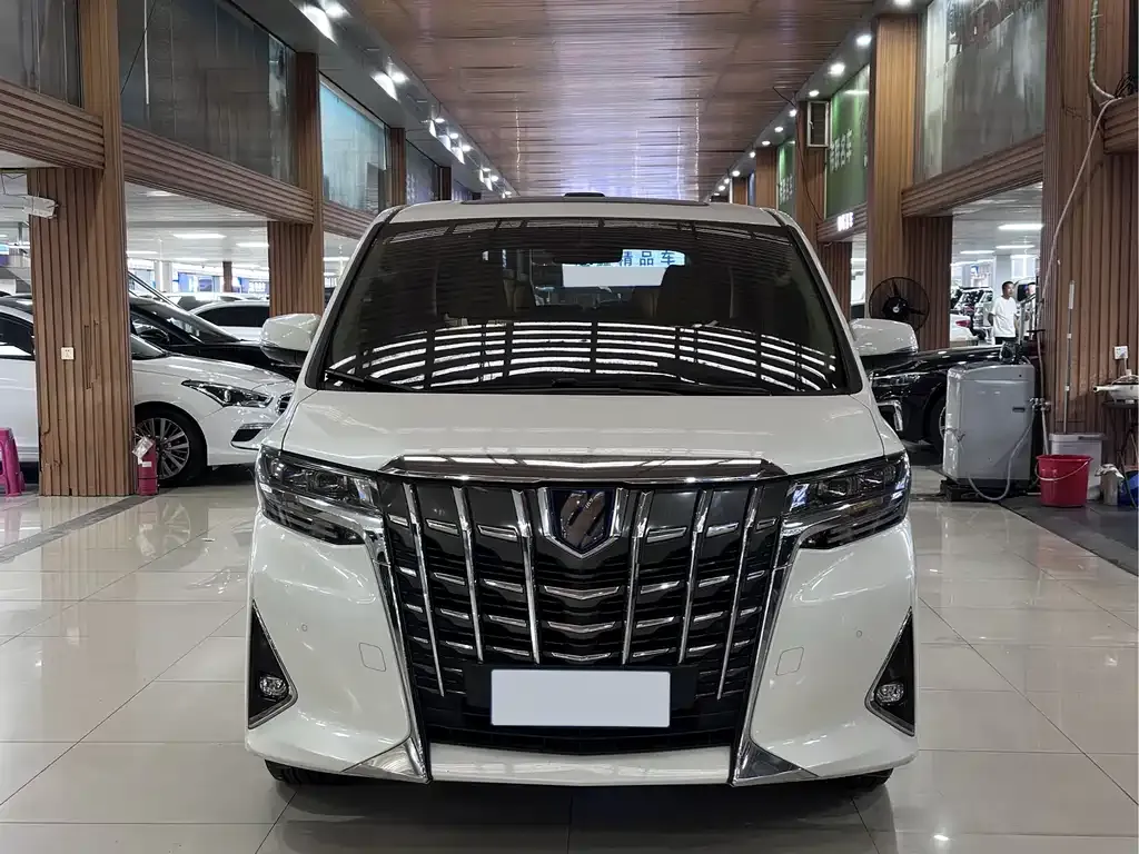 Toyota Alphard 2021 из CN, фото 2
