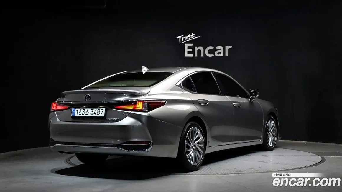 Lexus ES 2024 из KR, фото 2