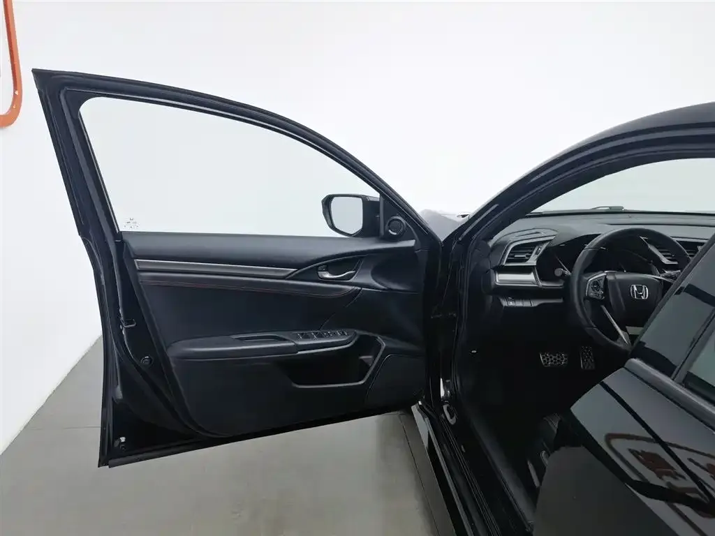 Honda Civic 2021 из CN, фото 8