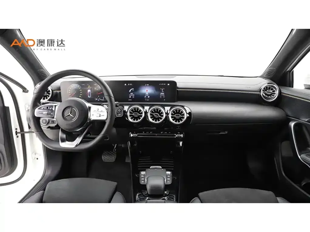 Mercedes-Benz A-Class 2023 из CN, фото 5