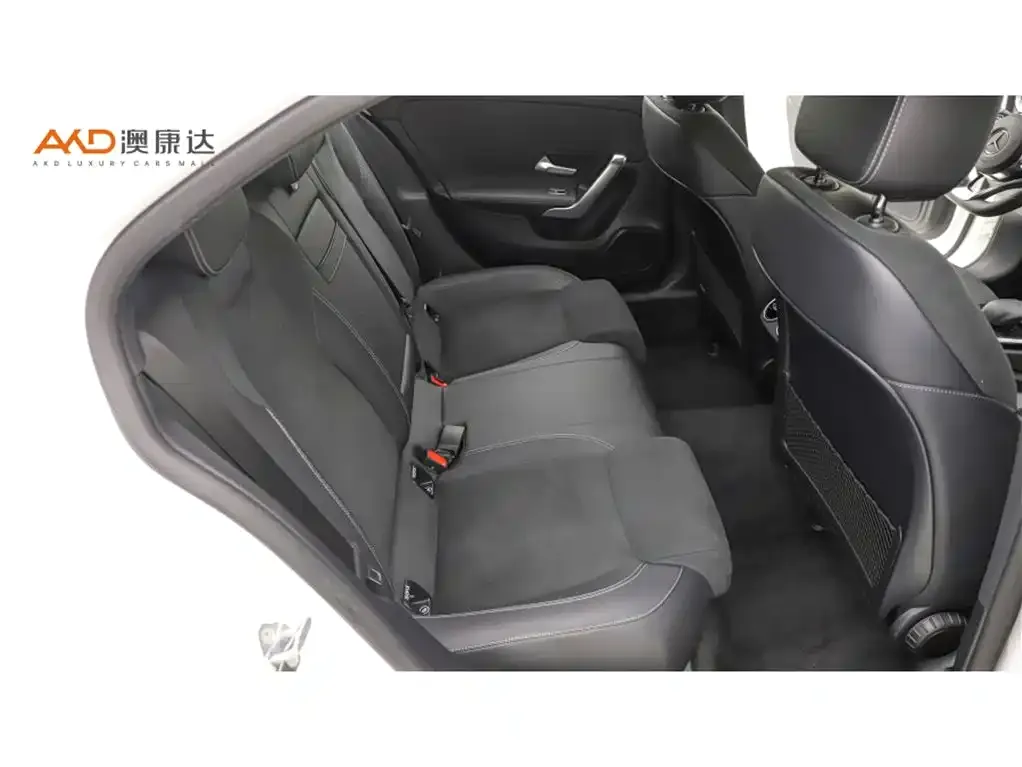 Mercedes-Benz A-Class 2023 из CN, фото 8