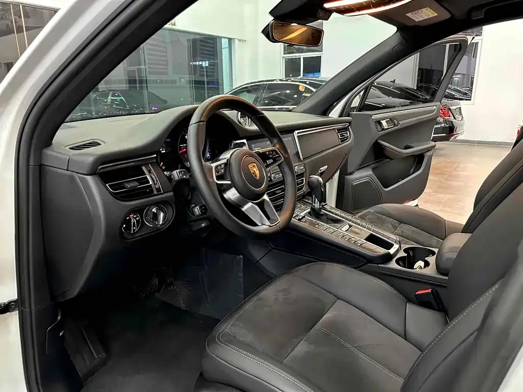 Porsche Macan 2021 из CN, фото 9