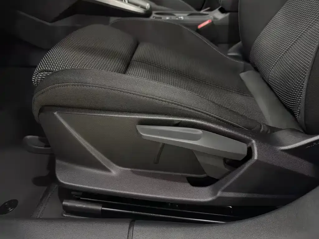 Audi A3 2024 из CN, фото 6
