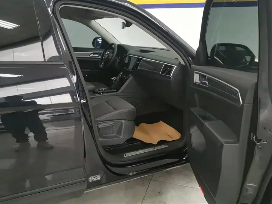 Volkswagen Teramont 2021 из CN, фото 8