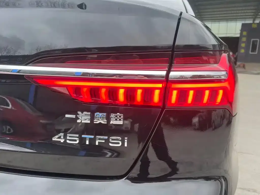 Audi A6L 2021 из CN, фото 10