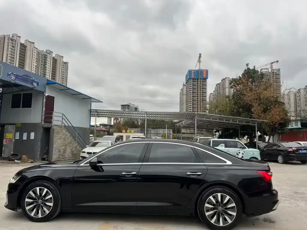 Audi A6L 2021 из CN, фото 8