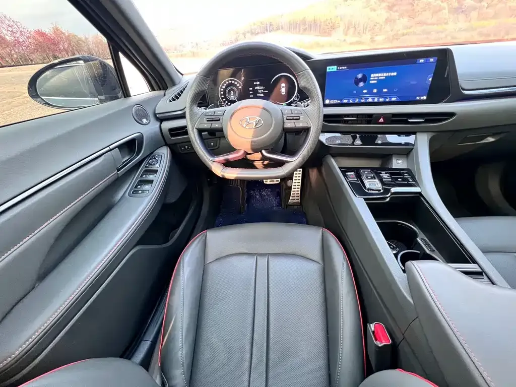 Hyundai Sonata 2022 из CN, фото 10