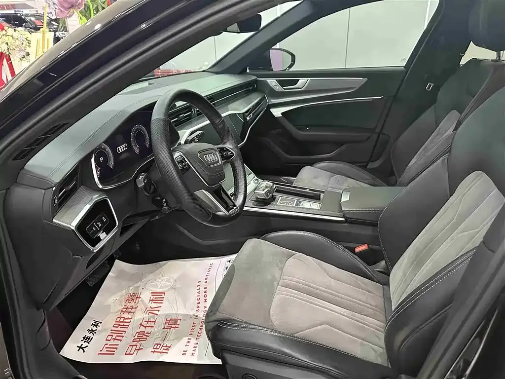 Audi A6L 2023 из CN, фото 10
