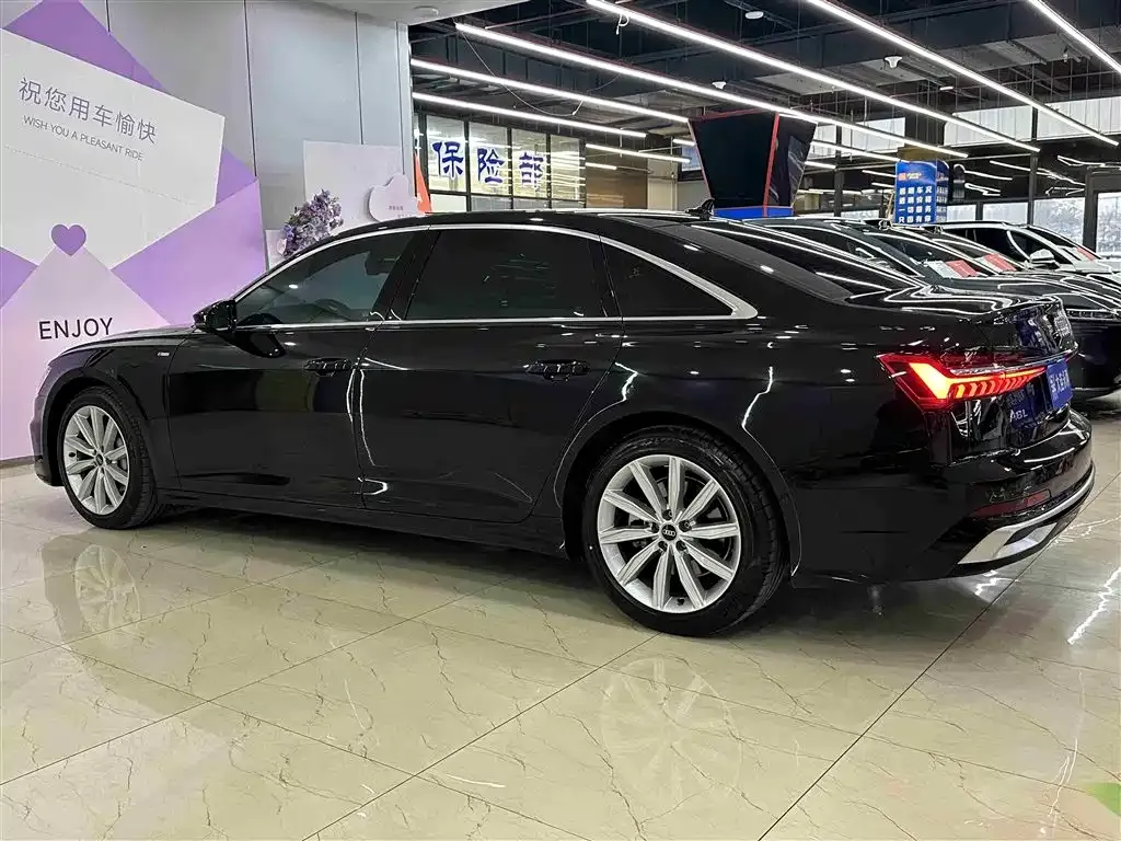 Audi A6L 2023 из CN, фото 6