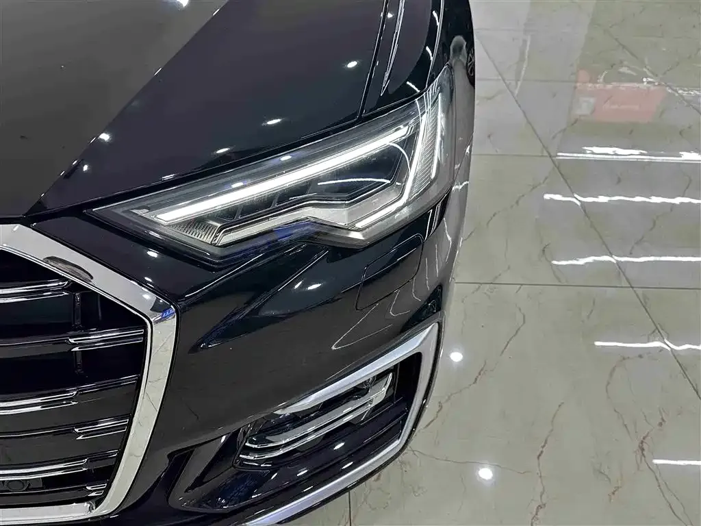 Audi A6L 2023 из CN, фото 7