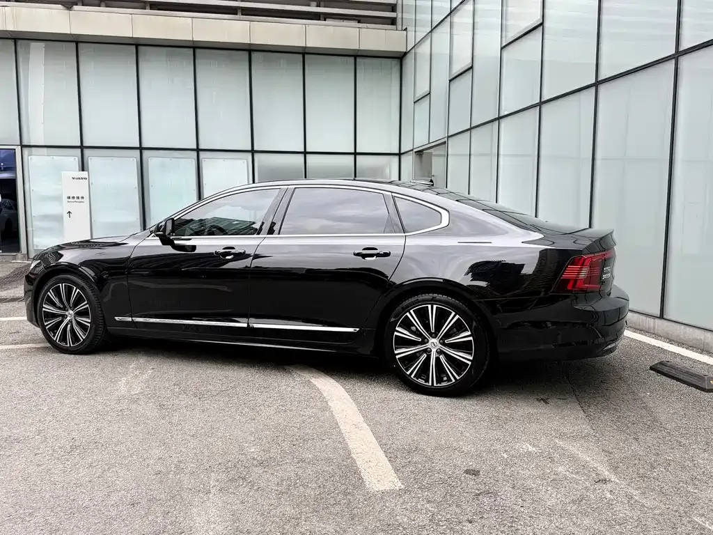 Volvo S90 2023 из CN, фото 7