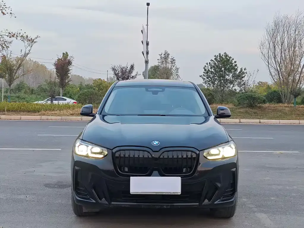 BMW iX3 2024 из CN, фото 2