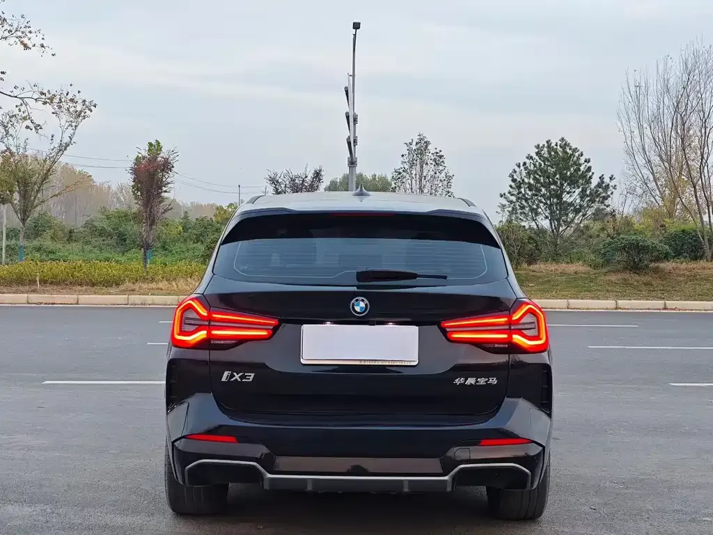 BMW iX3 2024 из CN, фото 8