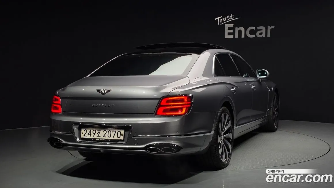 Bentley Flying Spur 2023 из KR, фото 2