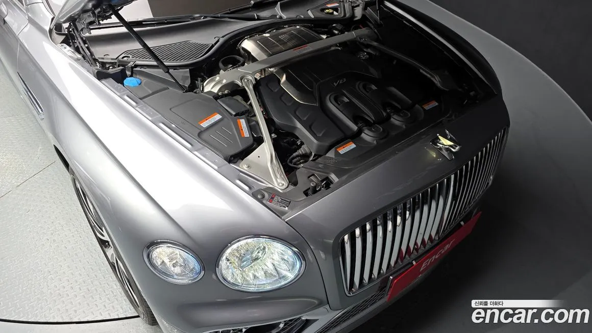 Bentley Flying Spur 2023 из KR, фото 6