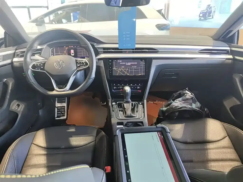 Volkswagen CC 2024 из CN, фото 10