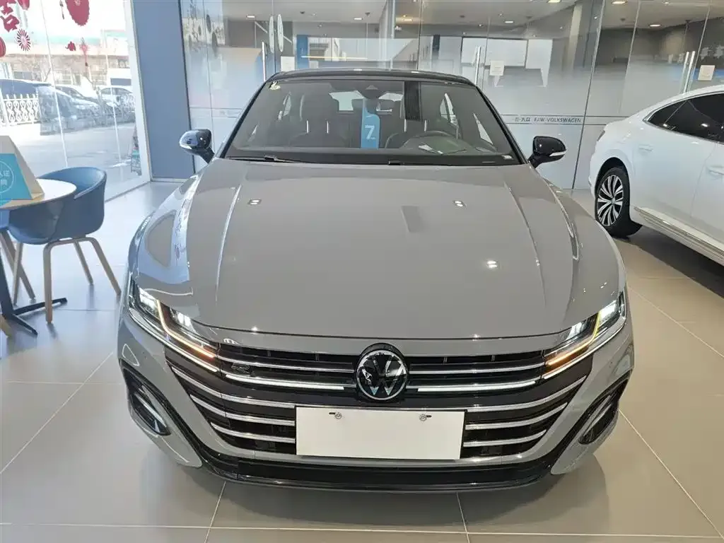 Volkswagen CC 2024 из CN, фото 3