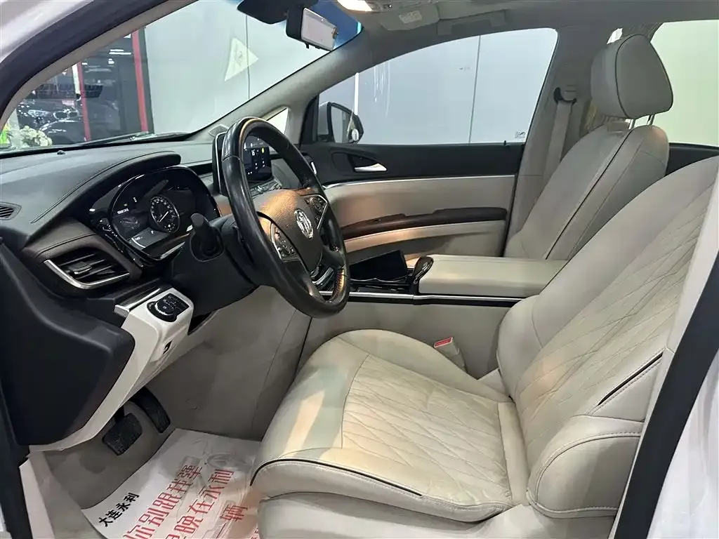 Buick GL8 2022 из CN, фото 10